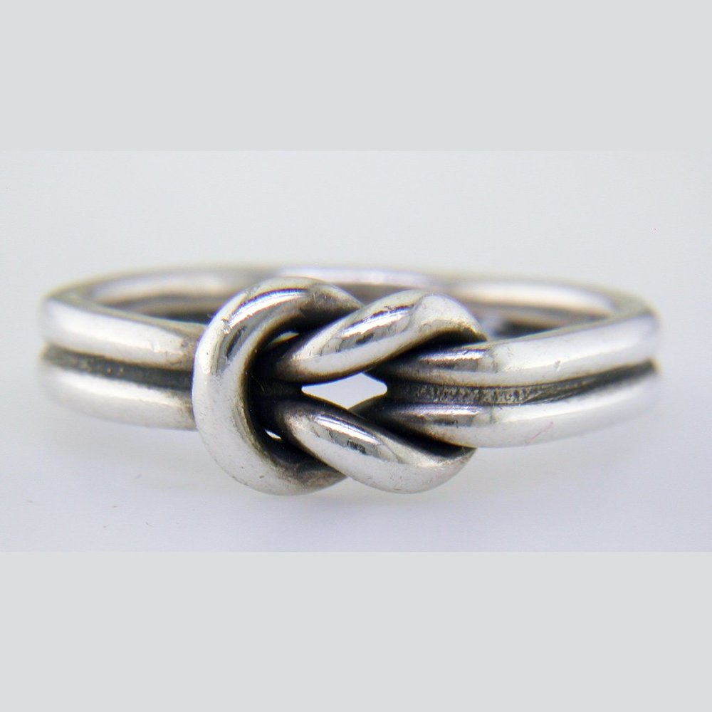 James Avery Sterling Lover's Knot Ring Size 9 - Picture 2 of 6